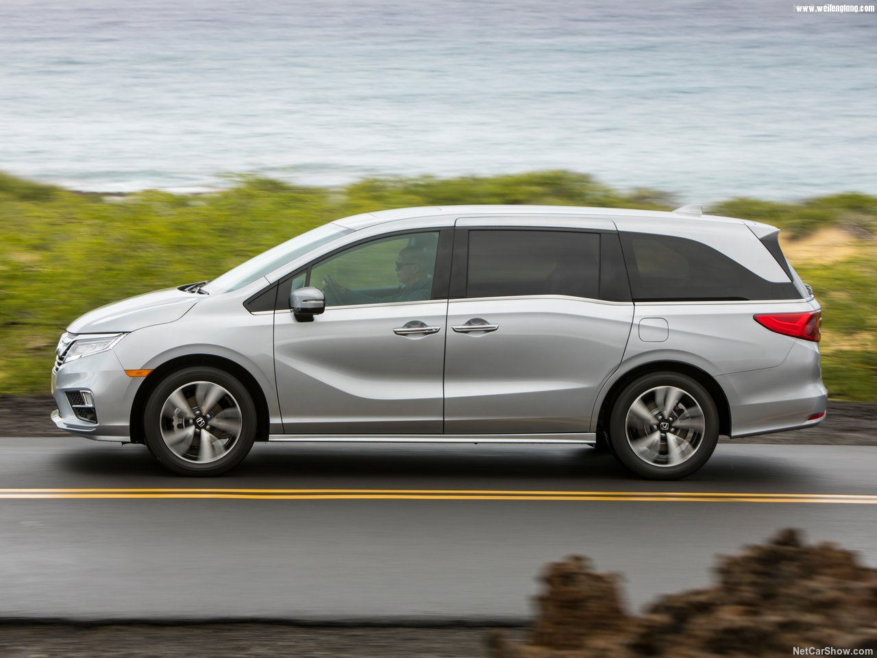 Honda-Odyssey-2018-1280-34.jpg
