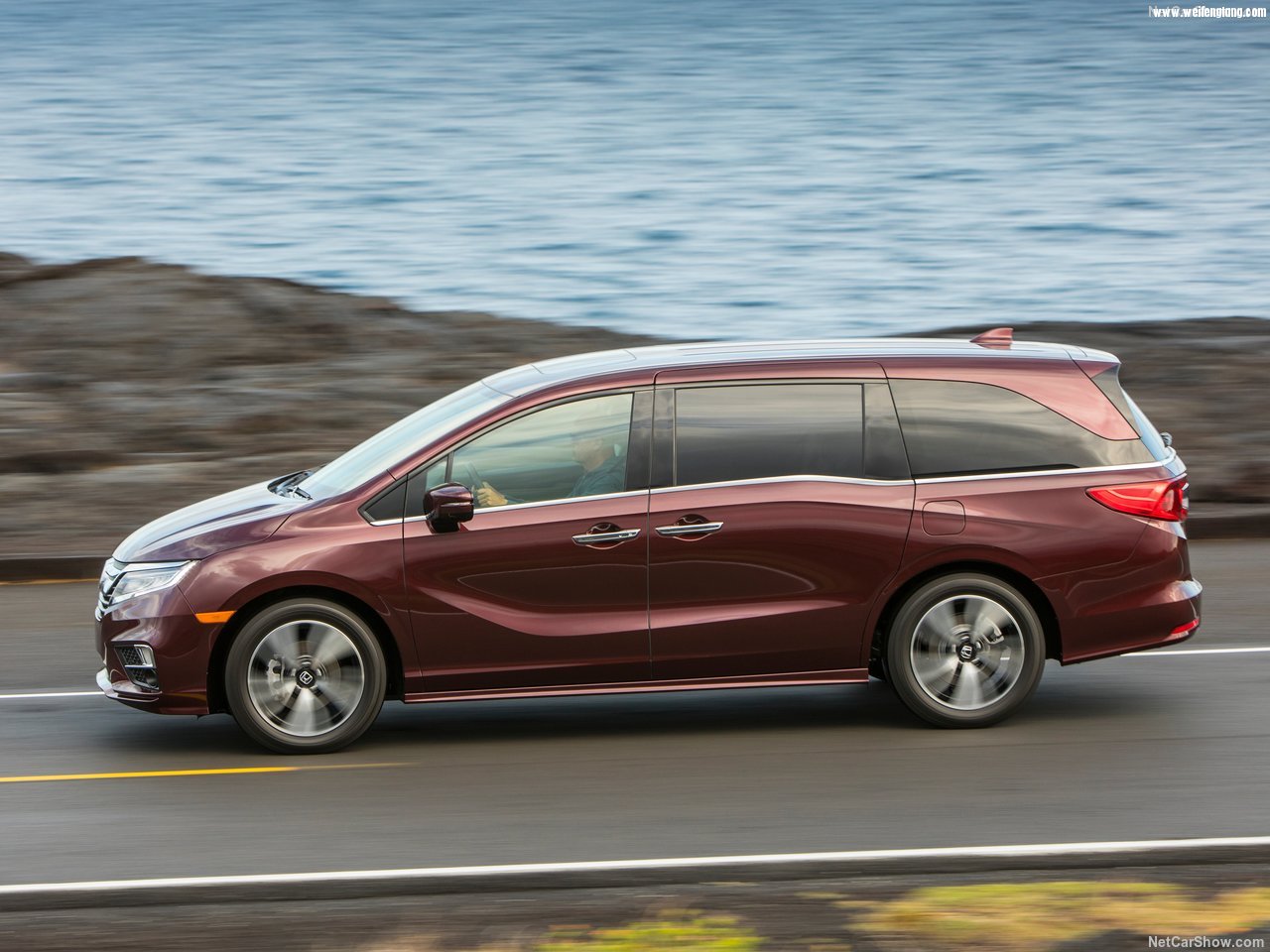 Honda-Odyssey-2018-1280-3a.jpg