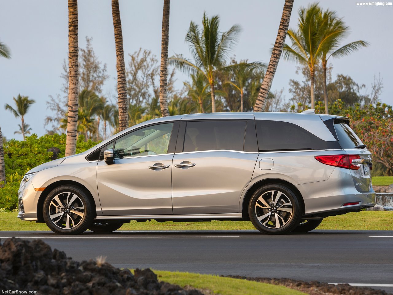 Honda-Odyssey-2018-1280-3e.jpg
