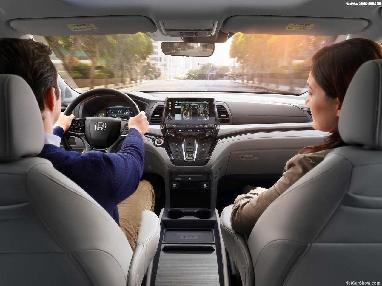 Honda-Odyssey-2018-1280-6c.jpg