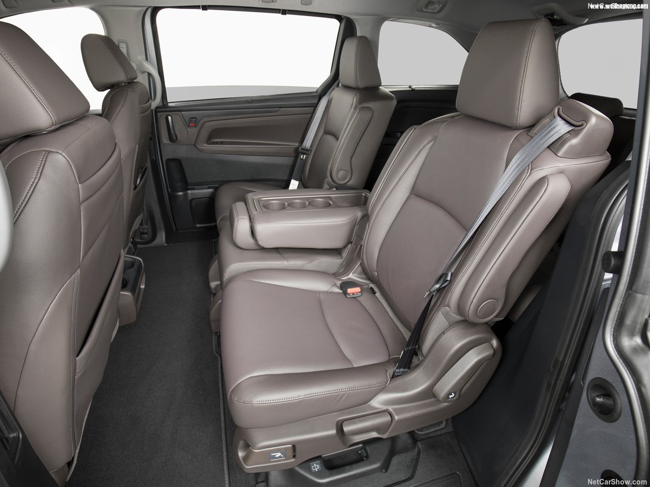 Honda-Odyssey-2018-1280-70.jpg