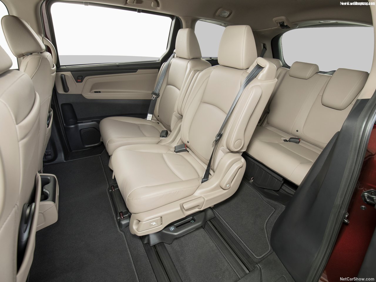 Honda-Odyssey-2018-1280-75.jpg