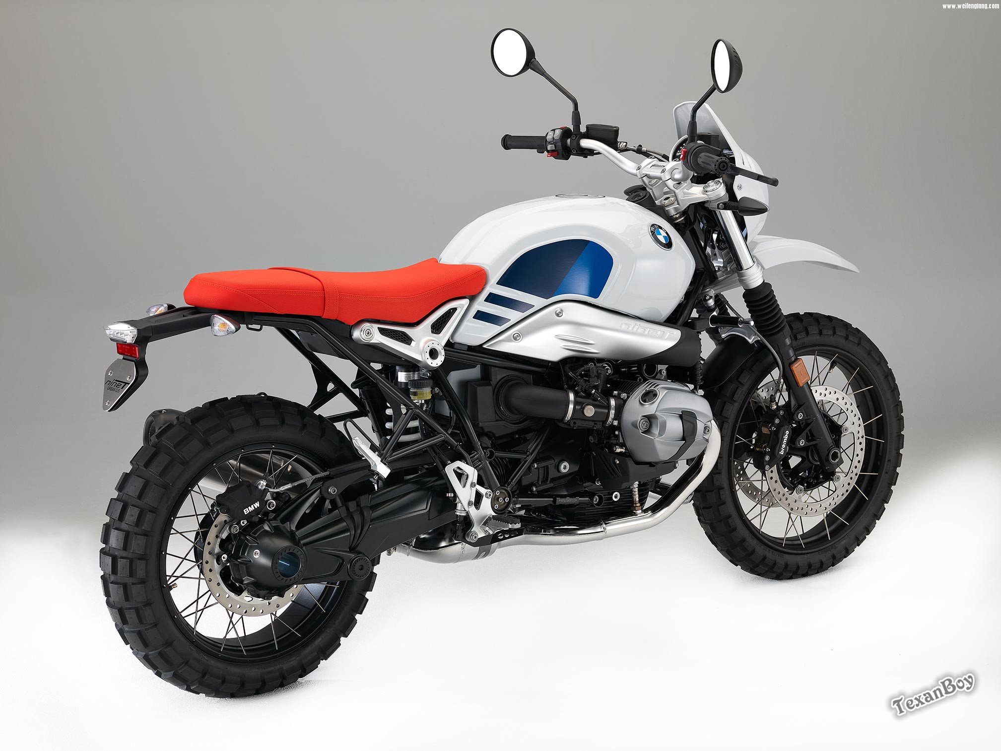 2017-BMW-RnineT-Urban-GS4.jpg