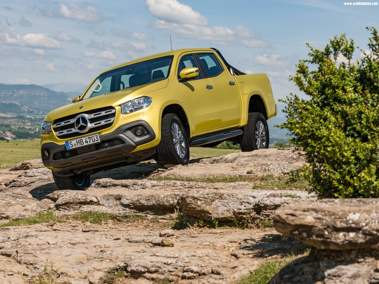 Mercedes-Benz-X-Class-2018-1280-08.jpg