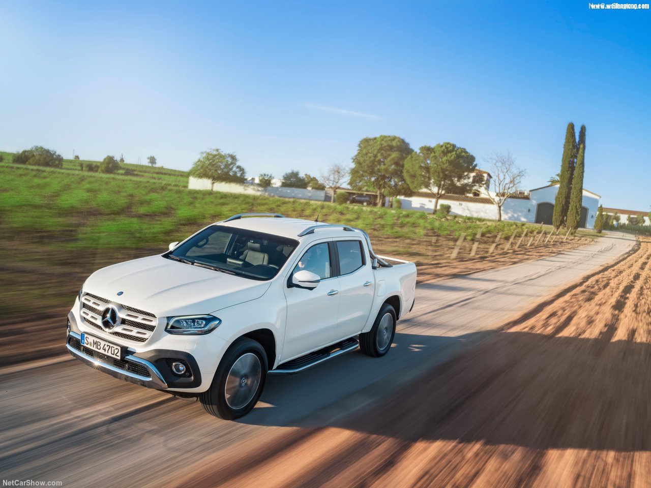 Mercedes-Benz-X-Class-2018-1280-13.jpg