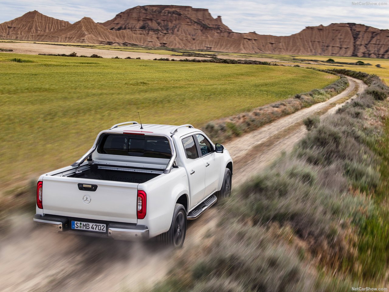 Mercedes-Benz-X-Class-2018-1280-33.jpg