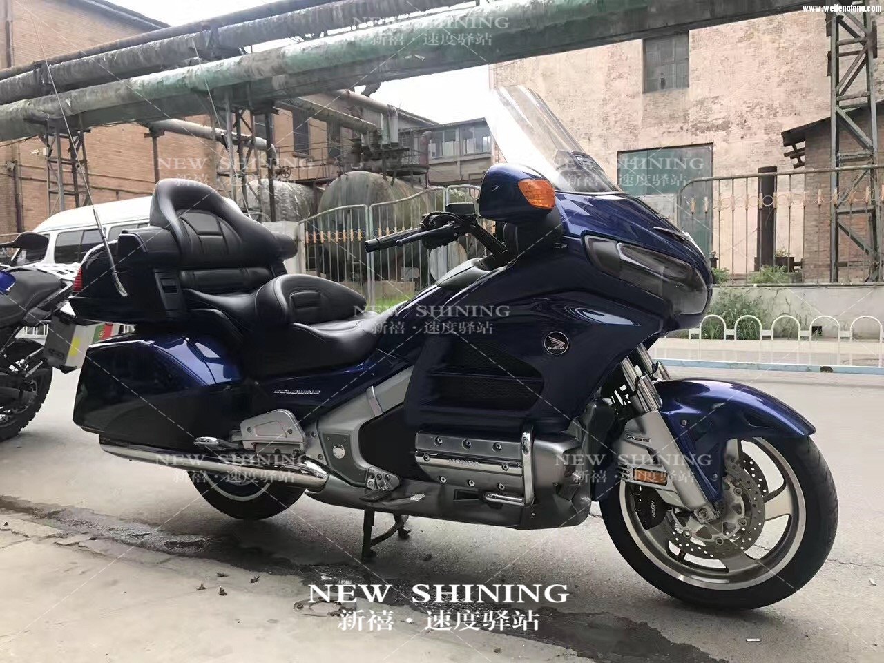 本田金翼GL1800 3.jpg