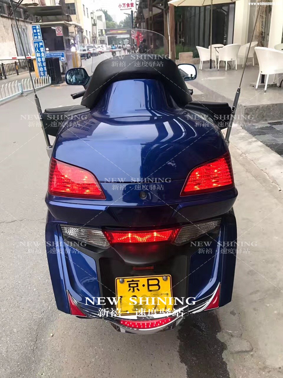 本田金翼GL1800 5.jpg