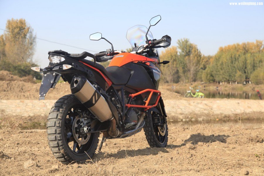 KTM 1090 ADV (53).JPG
