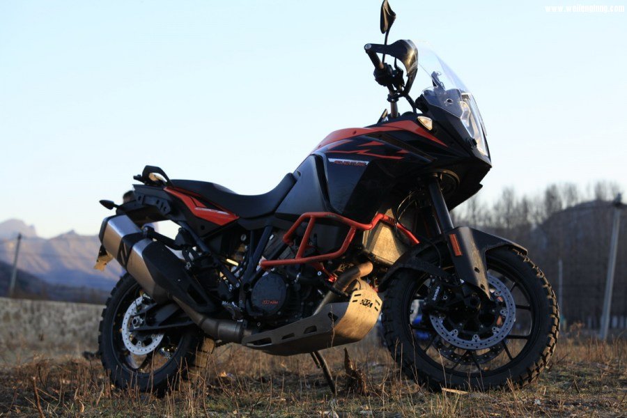 KTM 1090 ADV (107).JPG