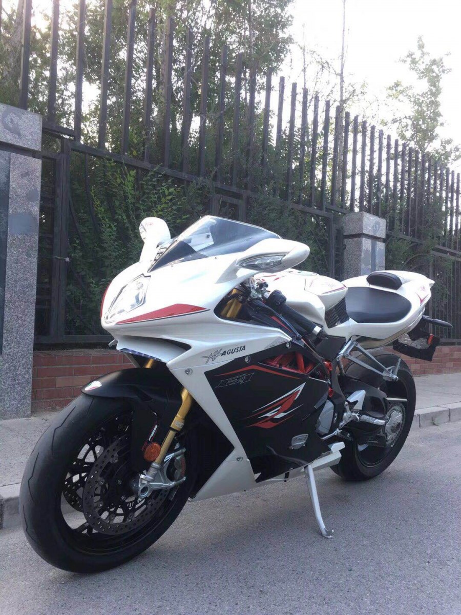 大贸奥古斯塔F4RR