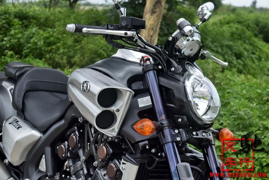 14vmax1700  (25).jpg