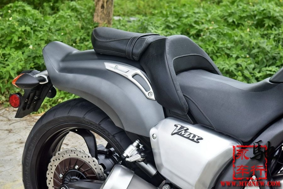 14vmax1700  (26).jpg