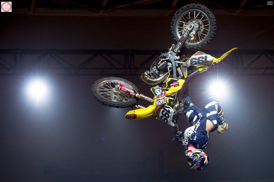 Travis_Pastrana_USA_KnackFlip-Image-source-Motor-Trend.jpg