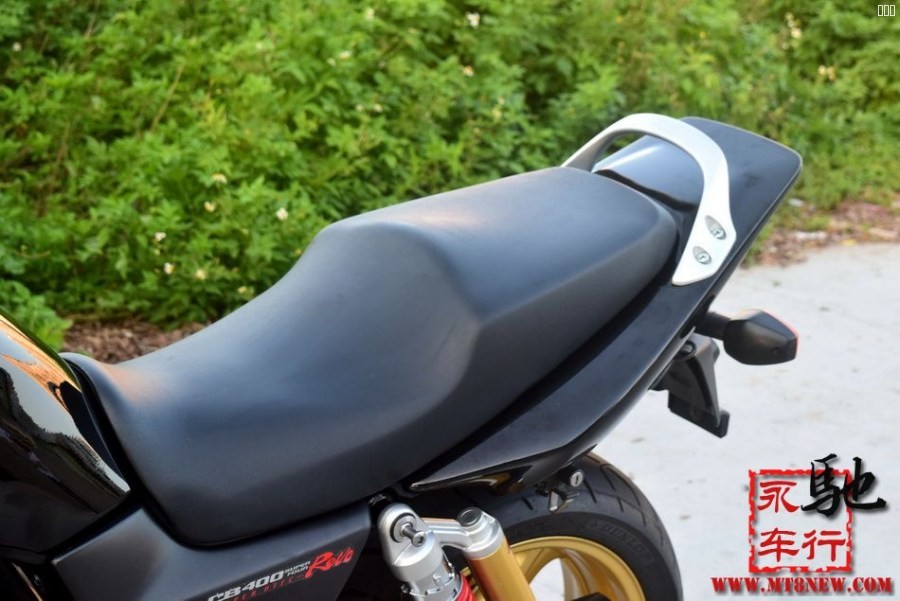 2013CB400 ABS (2).jpg