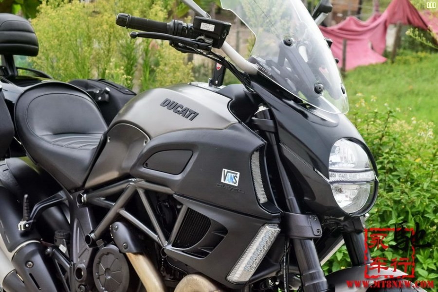 2013 杜卡迪 大魔鬼 (22).jpg