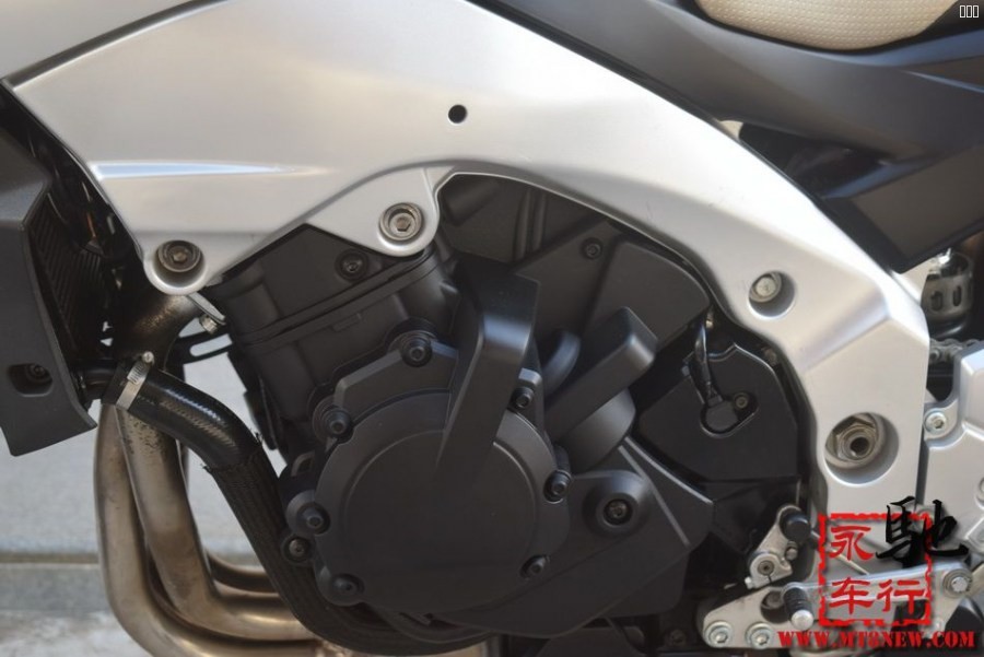 2006 gsr-400 (7).jpg