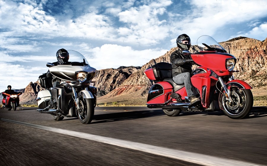 010917-2015-victory-touring-models.jpg