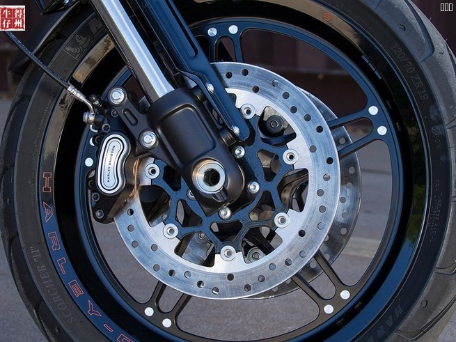 05-2019-harley-davidson-fxdr-114-wheel.jpg