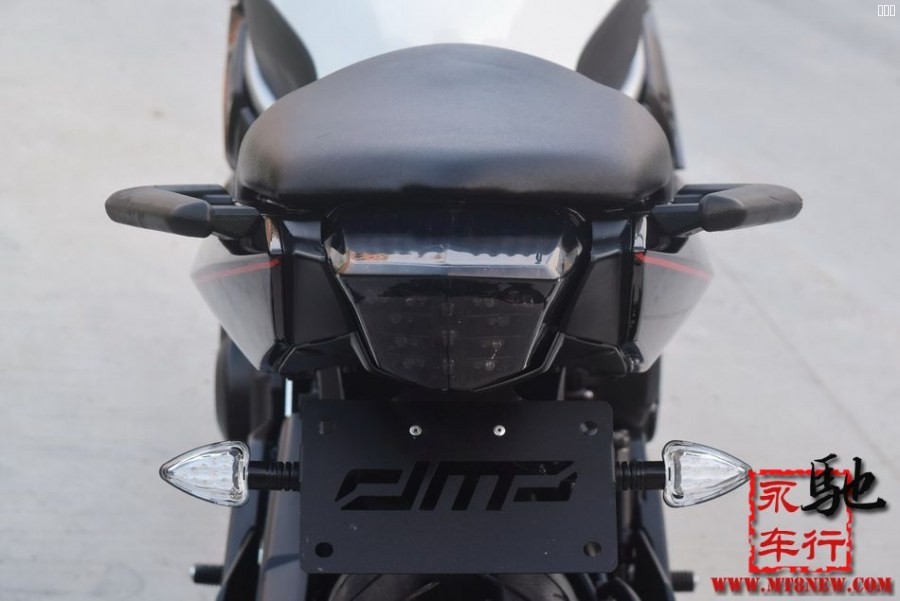 2014 xj-6n  (16).jpg