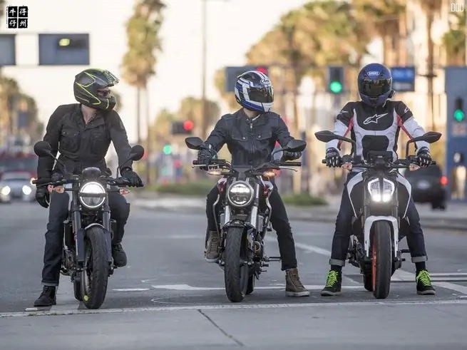 2019-entry-level-naked-bike-shootout-1_0 (1).jpg