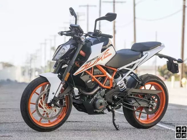 2018-ktm-390-duke-6 (3).jpg