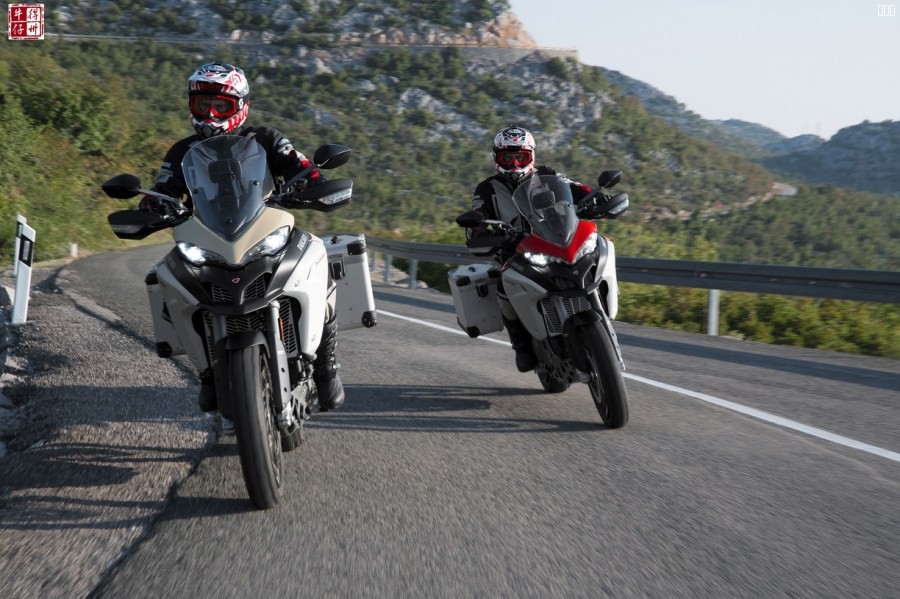 101218-47-2019-Ducati-Multistrada-1260-Enduro-UC68204-High.jpg