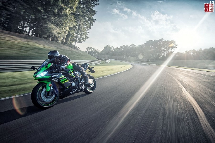 101118-2019-kawasaki-ninja-zx-6r-19_ZX636GKFA_006008-1.jpg