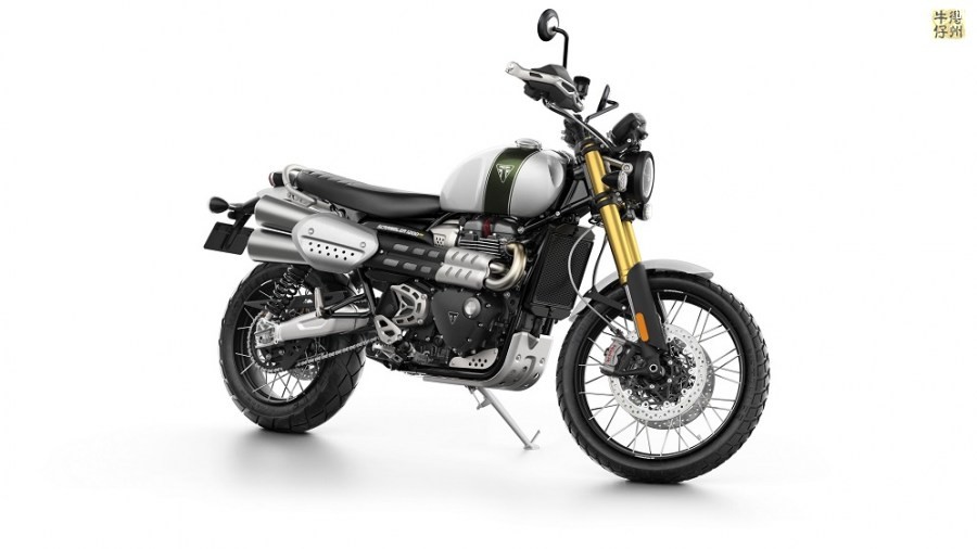 102418-2019-Triumph-Scrambler-1200-XE-Front-3Q-1.jpg