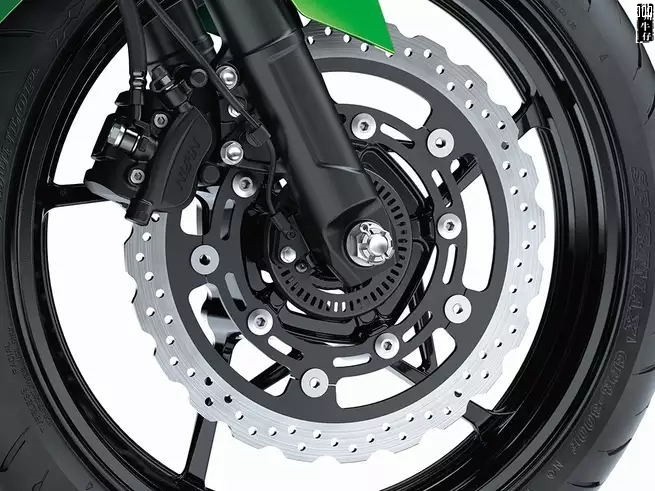 cw-ninja400-brake_看图王.web.jpg