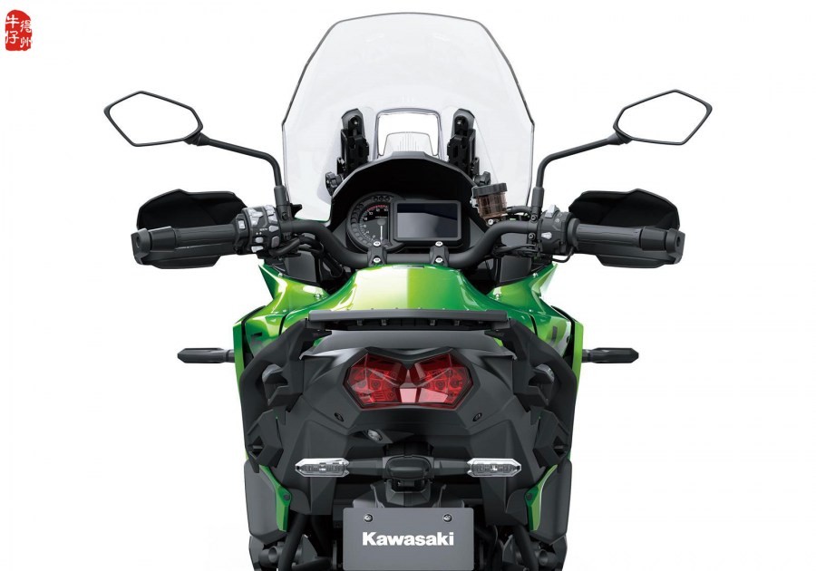 2019-Kawasaki-Versys-1000-SE5.jpg