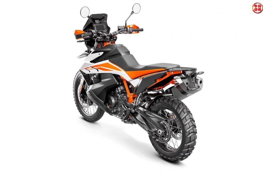 2019-KTM-790-Adventure-R4.jpg