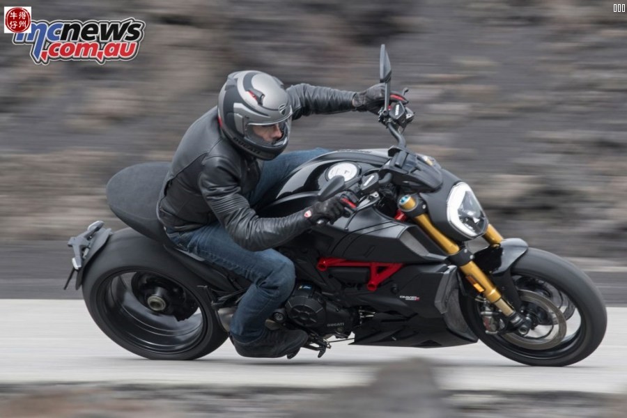 2019-Ducati-Diavel-1260-S-16-1024x683.jpg