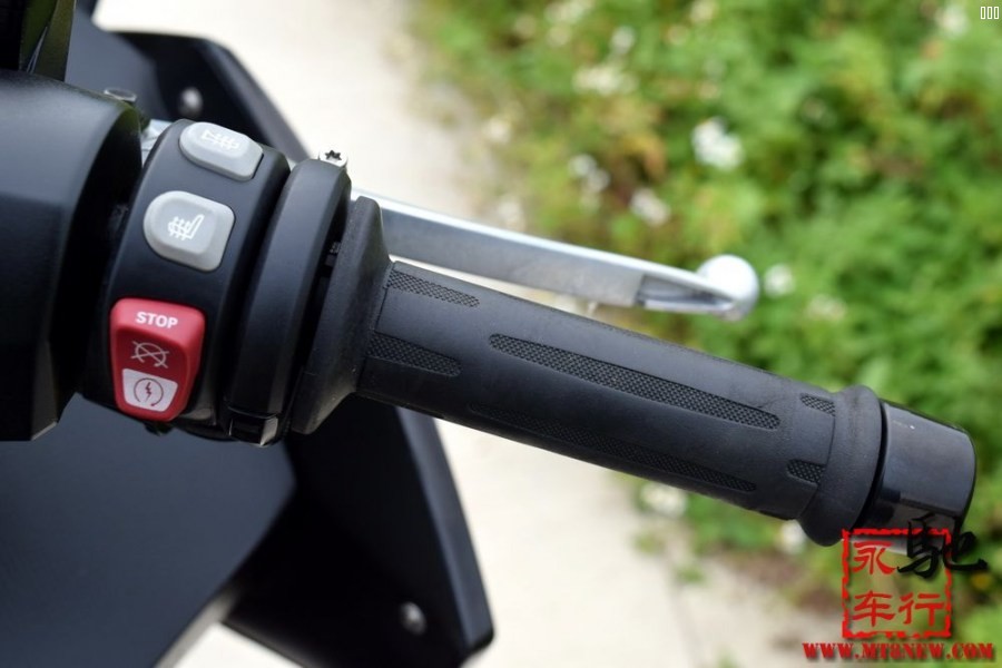 2016 C650GT (21).jpg