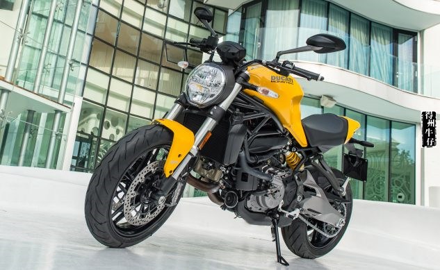 121118-2018-ducati-monster-821-633x389.jpg