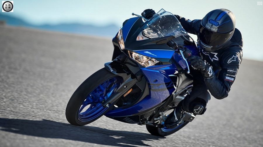 2018-yamaha-yzf-r3-7.jpg