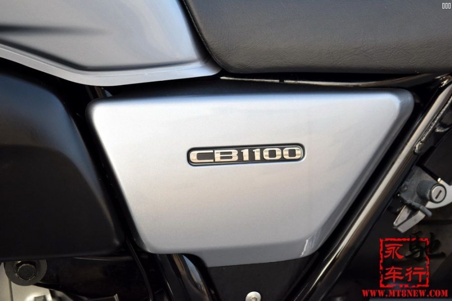 2016 cb1100 (7).jpg