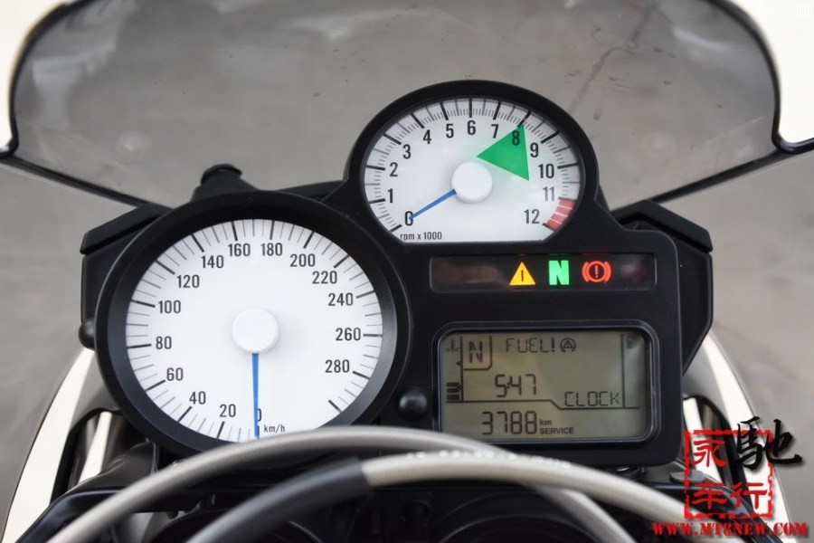 2014 K1300R (15).jpg