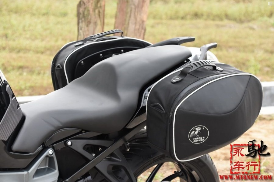 2014 K1300R (24).jpg