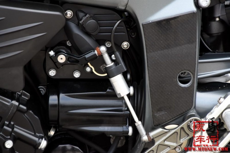 2013 1300R  (10).jpg