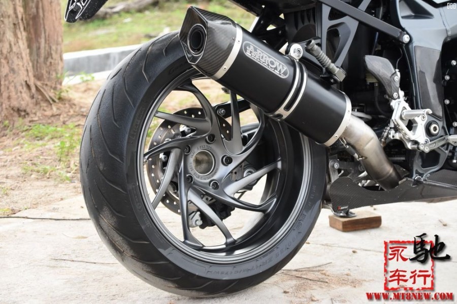 2013 1300R  (32).jpg