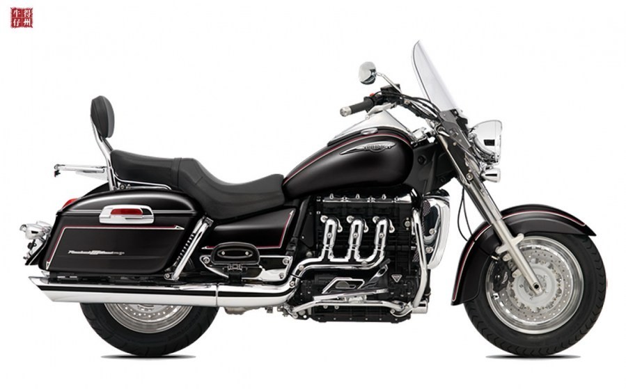 2016-Triumph-Rocket-III-Touring1.jpg