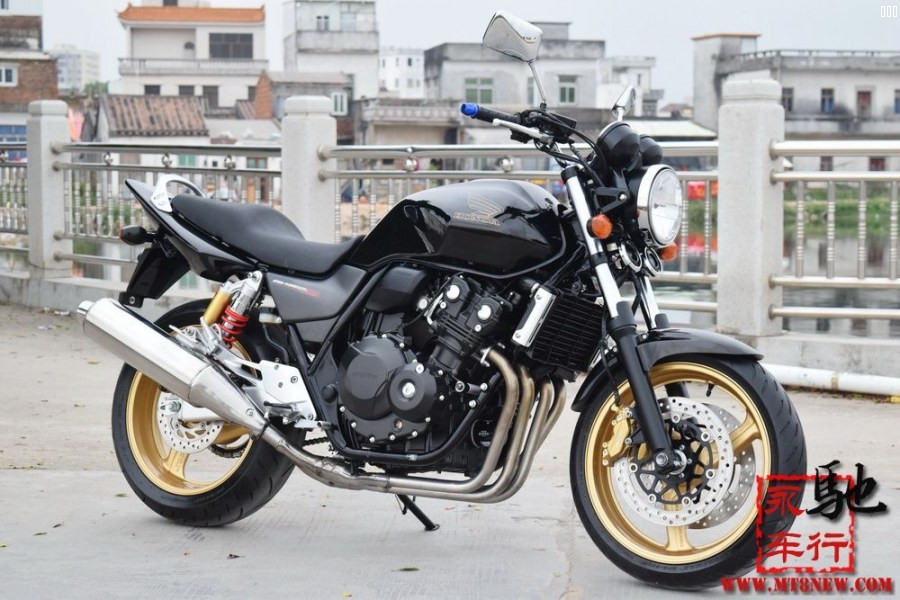 2013cb400 (17).jpg
