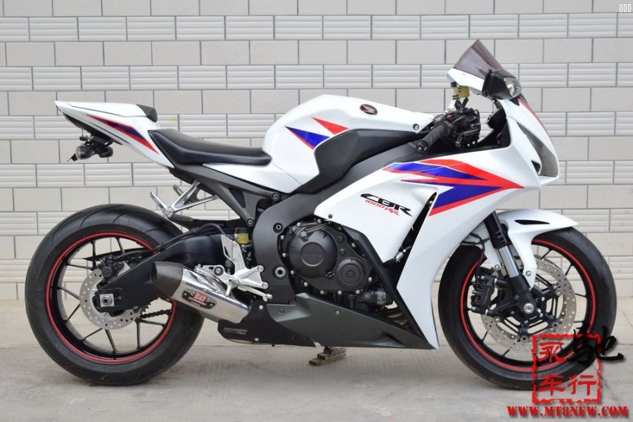 12CBR1000 (6).jpg