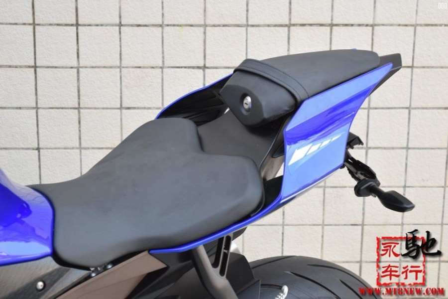 2016 R1 (4).jpg