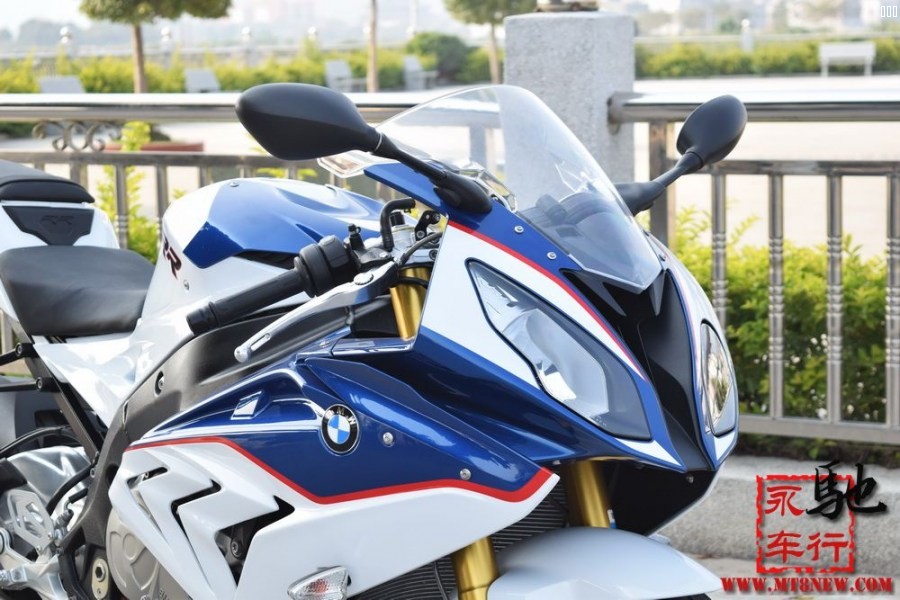 2015 S1000RR (2).jpg