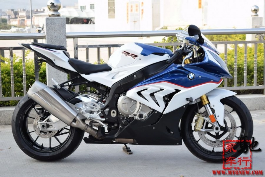 2015 S1000RR (6).jpg