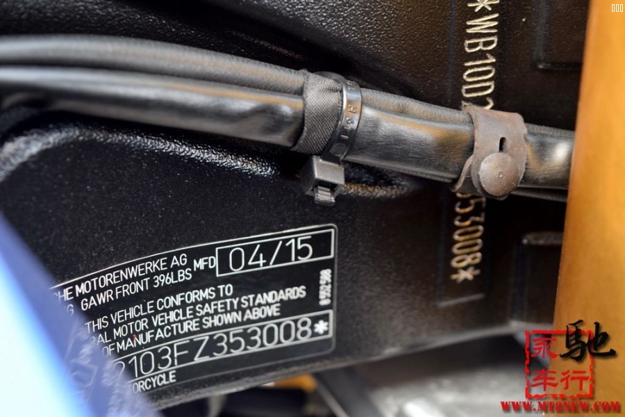 2015 S1000RR (14).jpg