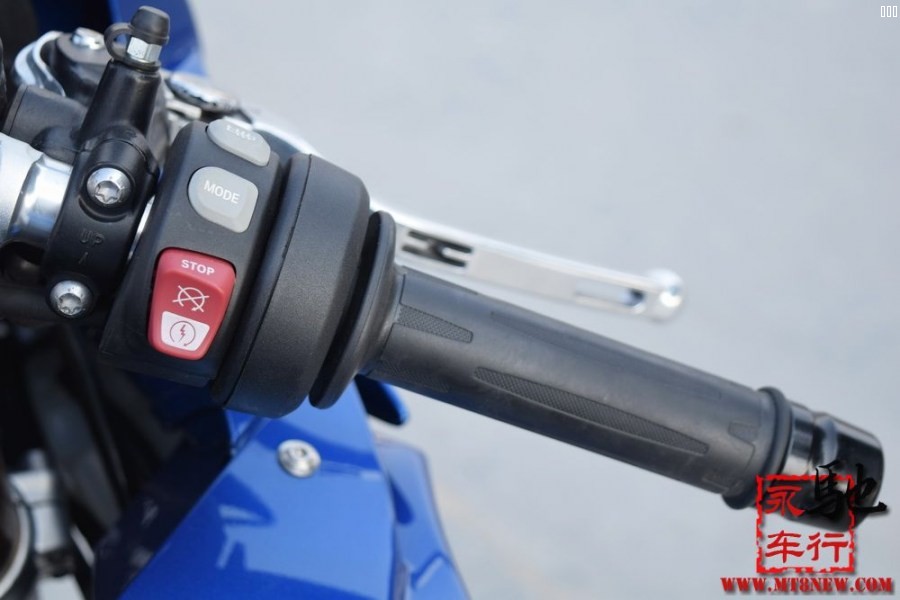 2015 S1000RR (17).jpg