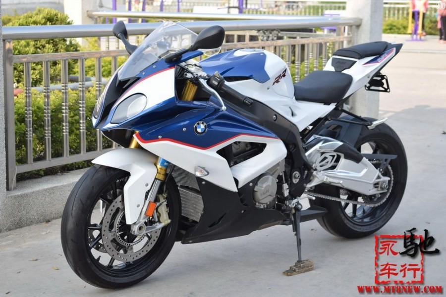 2015 S1000RR (18).jpg
